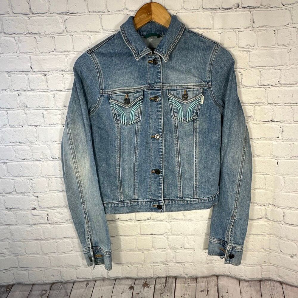 Hollister Jean Jacket size M Medium Button Front Light Wash Stretch‎ Trendy